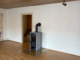 OG - Flur und Treppe ins DG